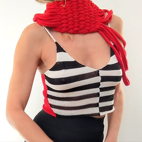 Nwt vogue asymmetrical chunky red hot summer scarf layer knit os Isa boulder nrg - Picture 4 of 4